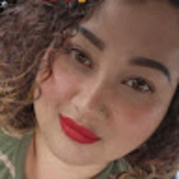 Meet your Posher, Rachel - Picture 1 of 1